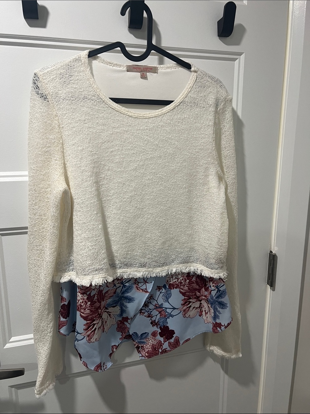 Cartonnier Ivory Knit Pullover with Floral Blue Hem